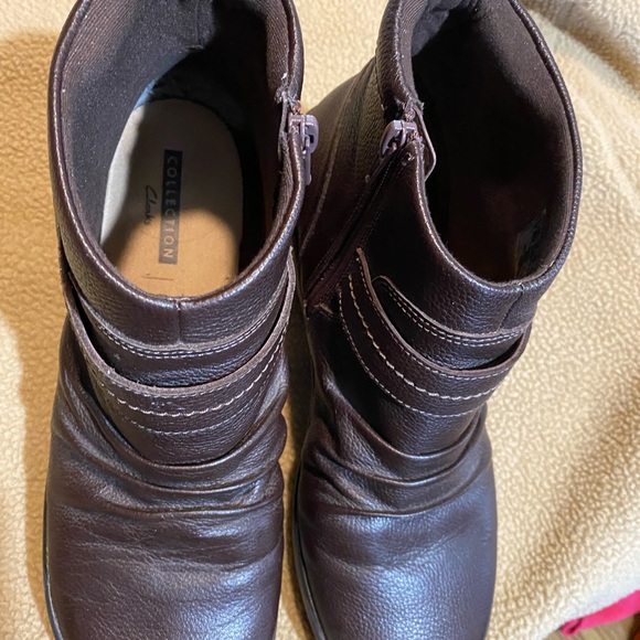 Clark’s ankle boots. Worn but have a lot more life to them - Picture 5 of 5